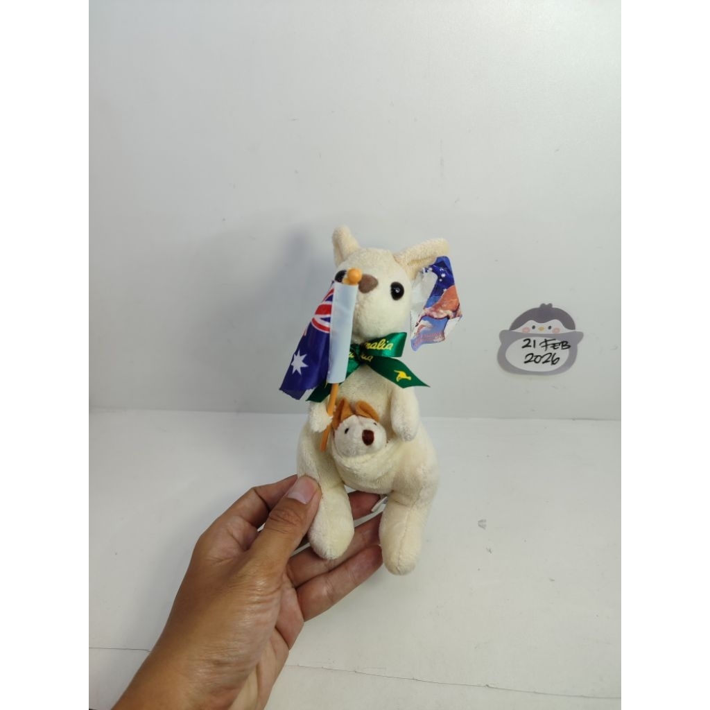 boneka kangguru Australia mini albino
