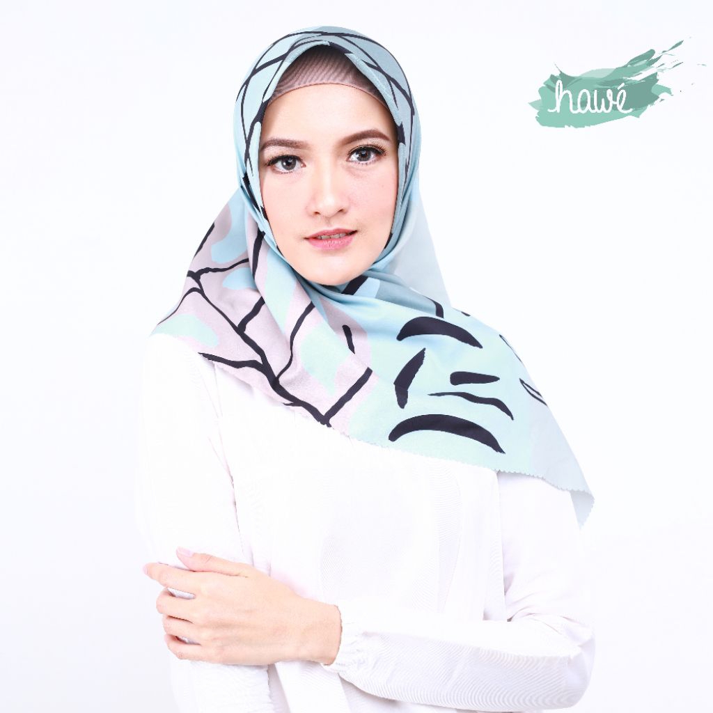 Hawe by Fitria - Siluet Flamingo Printed Scarf - Hijab Segi Empat - Bahan Voal Ultrafine Prime
