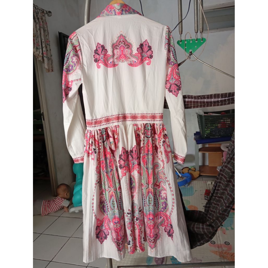 dress bangkok putih pink
