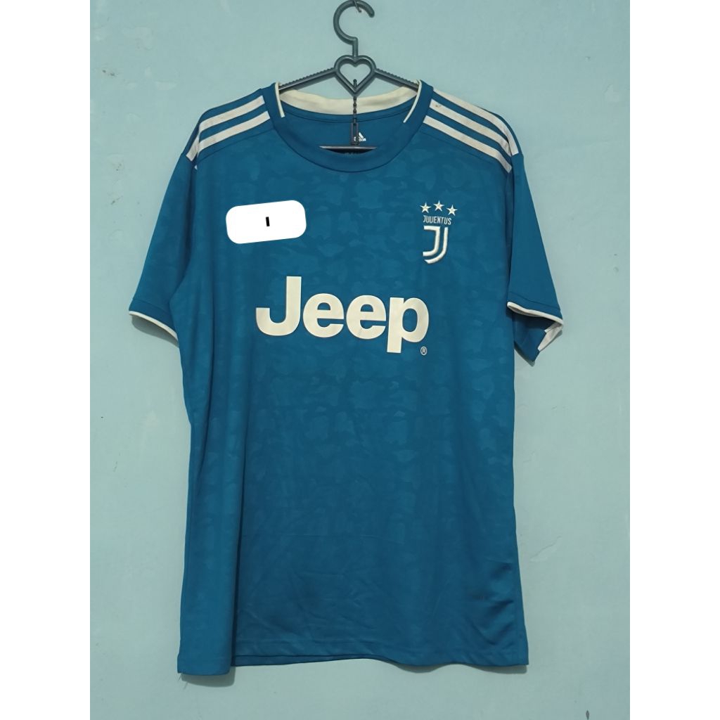 Juventus third 2019