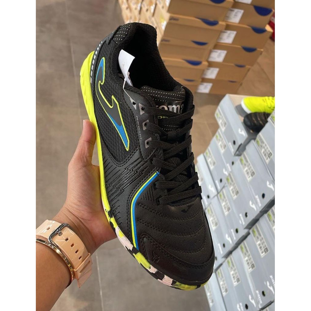 sepatu futsal joma original