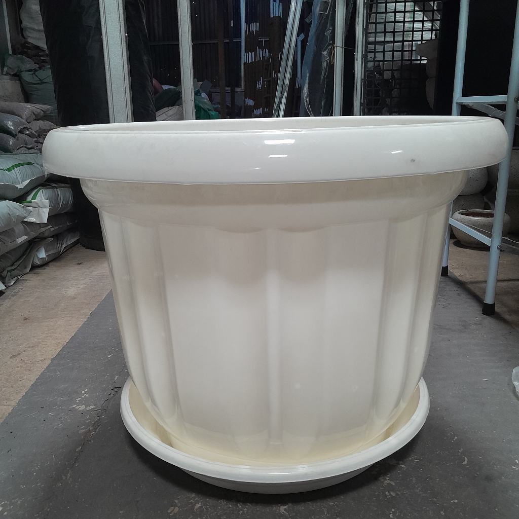 POT 60 cm PUTIH EBONY + tatakan 24 Global PUTIH