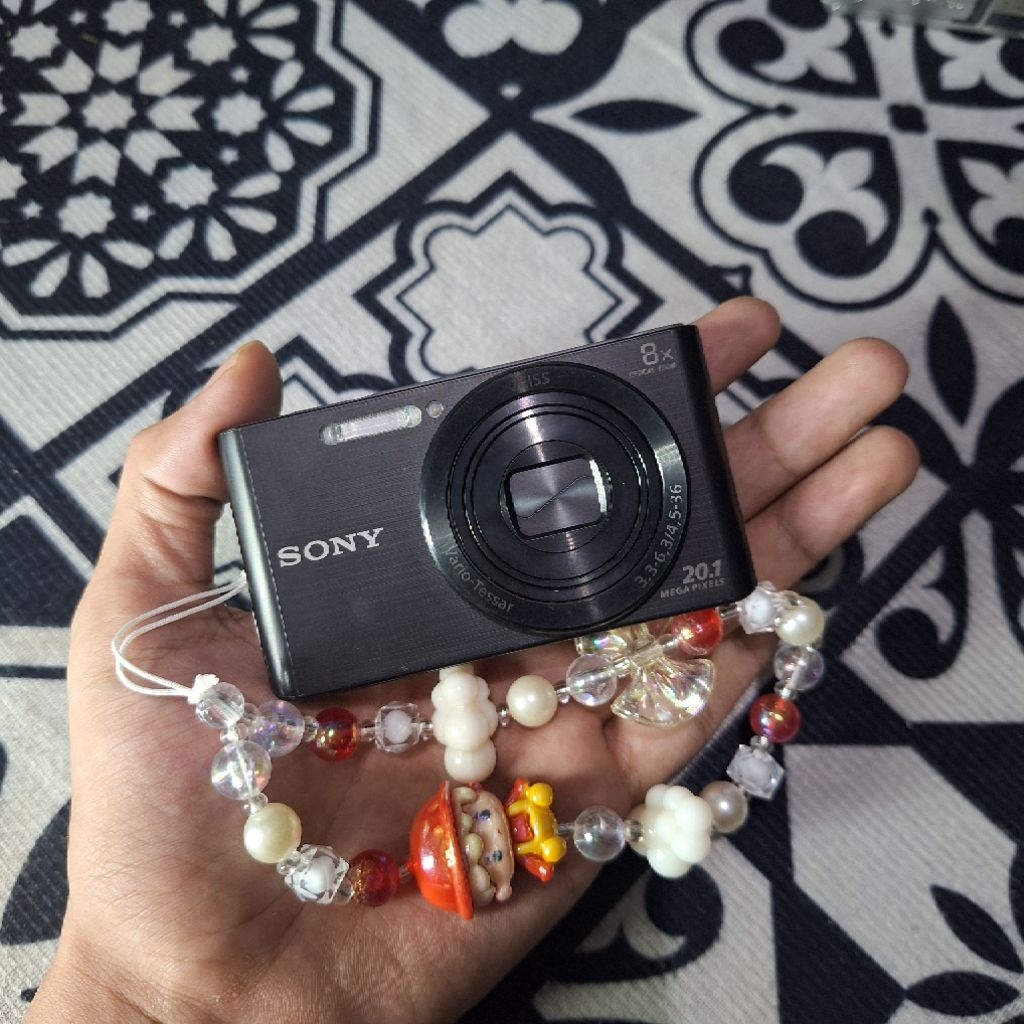 Sony W830 / Sony Cybershot W830 digicam [SOLD]
