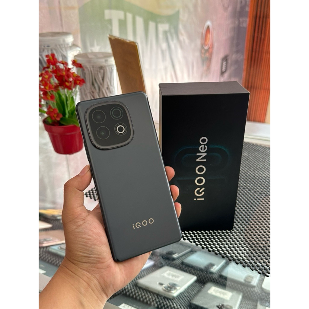 IQOO neo 10 5g 16/512 SECOND FULLSET