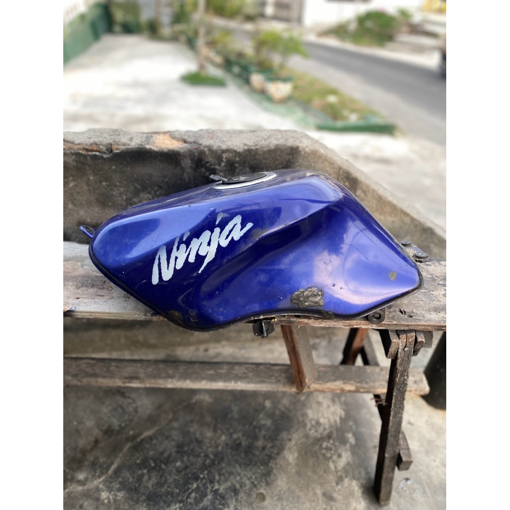 Tangki ninja rr copotan