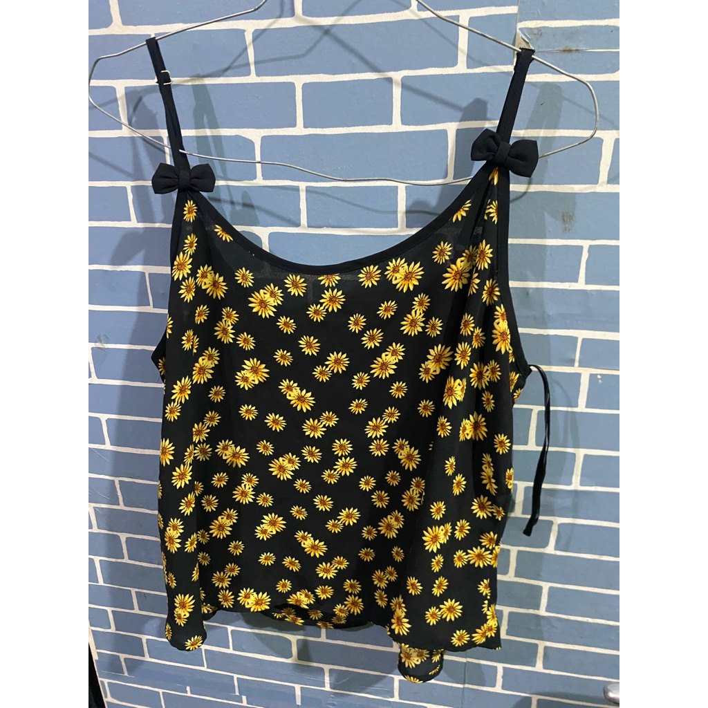 tanktop bunga