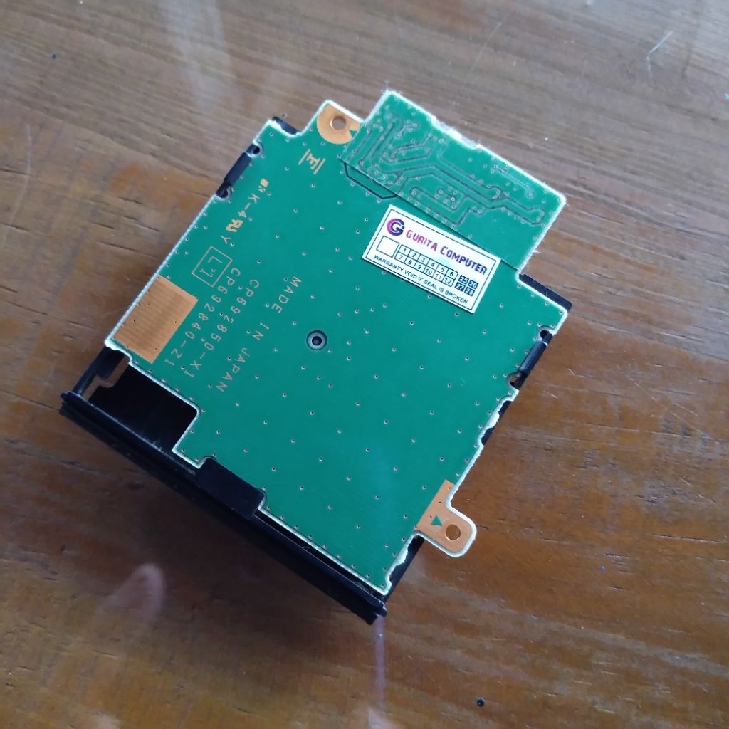 card reader laptop Fujitsu E736