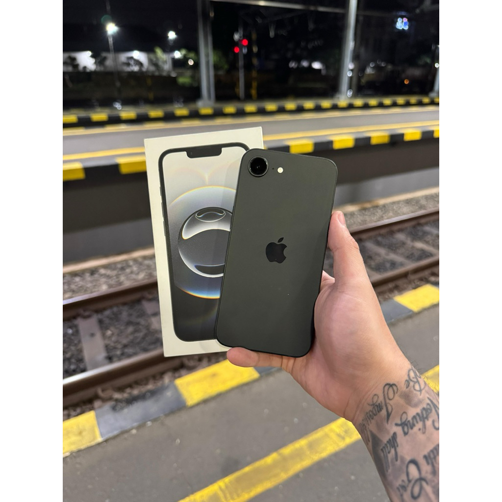 iphone 16e 128gb second ibox mulus like new