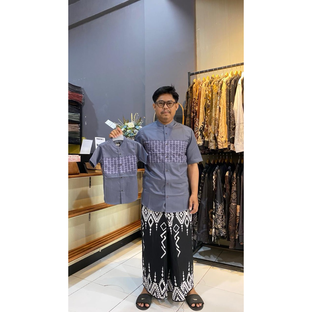 BAJU KOKO BATIK LENGAN PENDEK ABU ABU