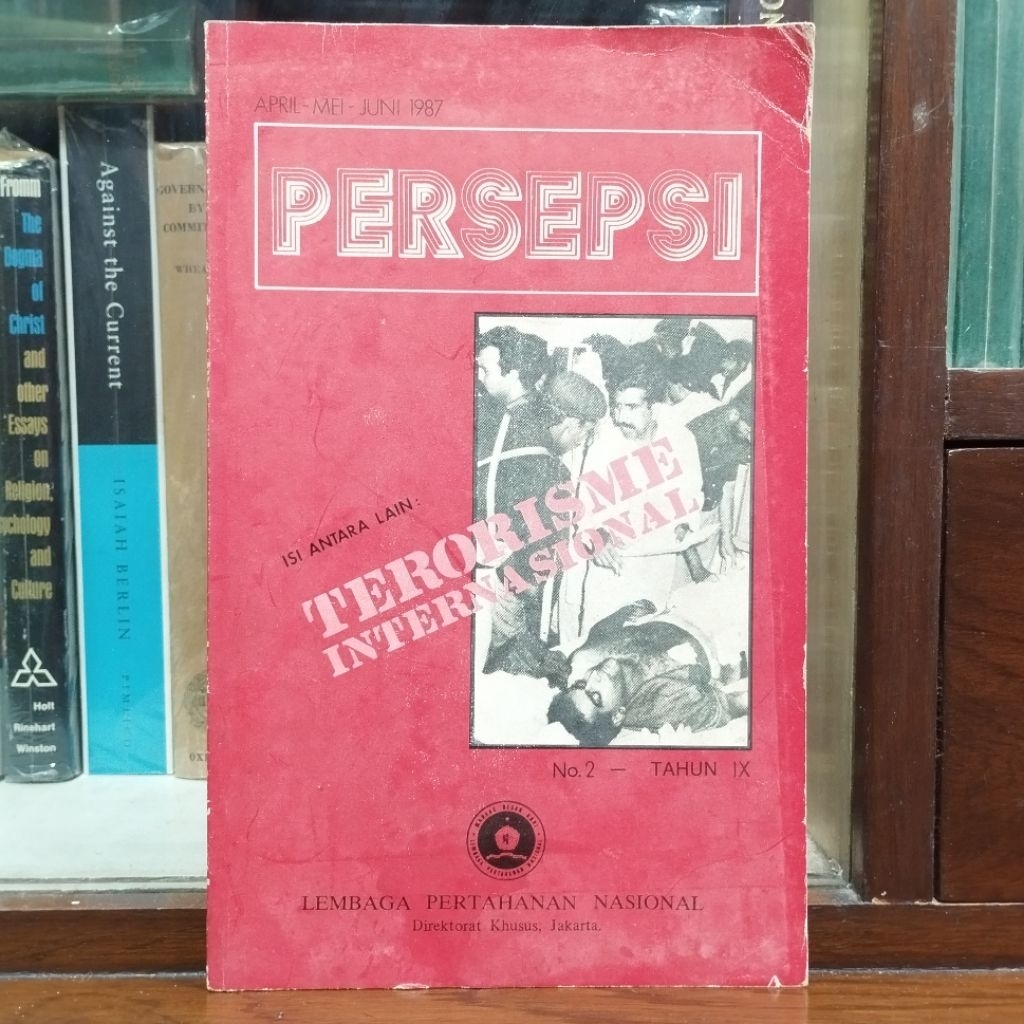 Majalah Persepsi 1987 Terorisme Internasional