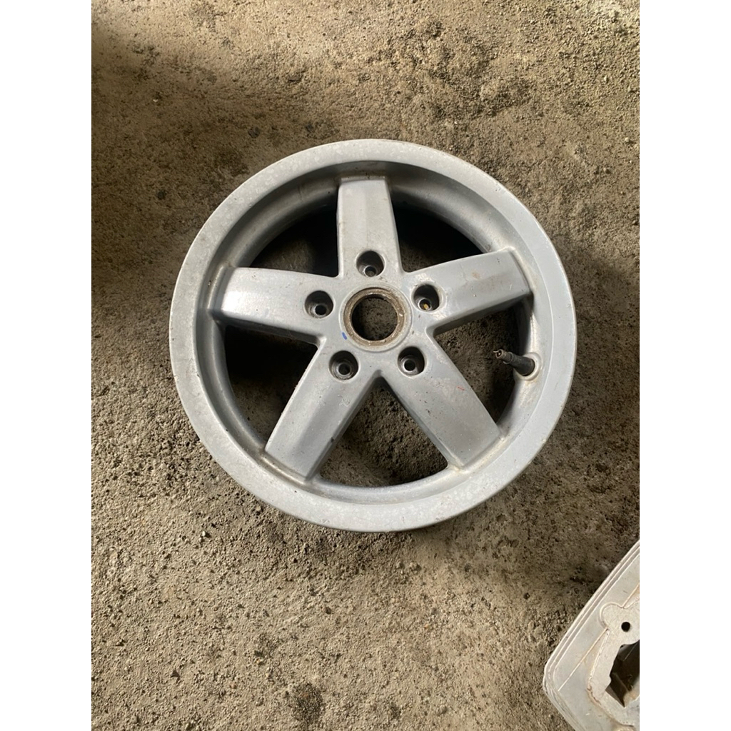 velg racing// velg vespa lx DEPAN ORIGINAL RING 11 LEBAR 250