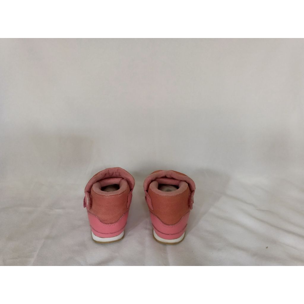 sepatu anak new balance