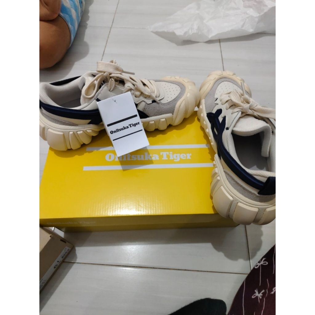 Baru sepatu onitsuka tiger jastip jepang