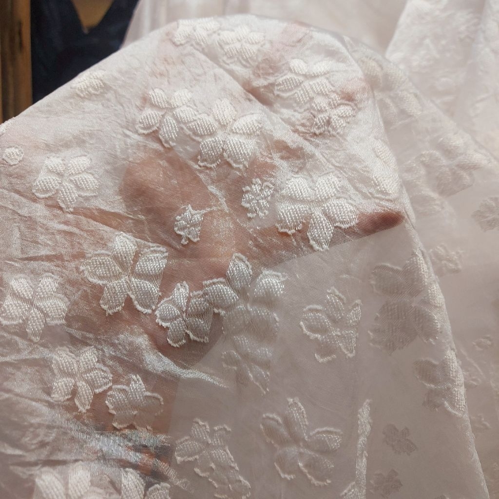 kain organza Premium  - kain organza motif bunga - kain organza Embos ( BW ) 0-1