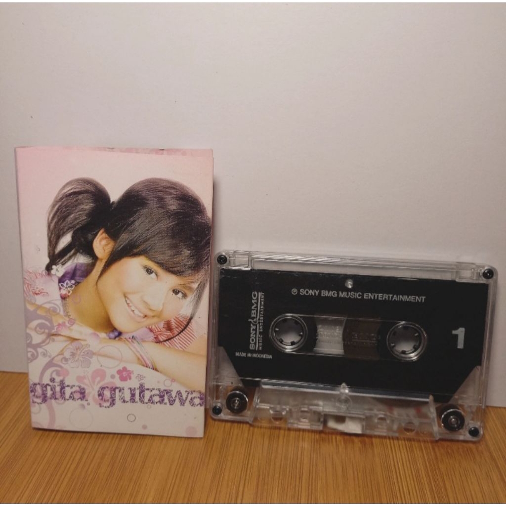 Kaset Gita Gutawa
