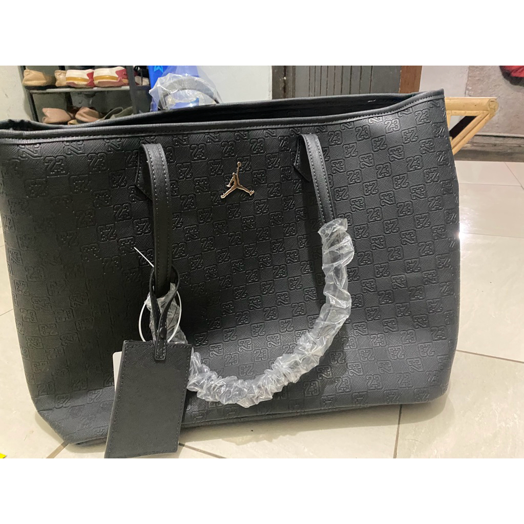 tas selempang wanita jordan monogram