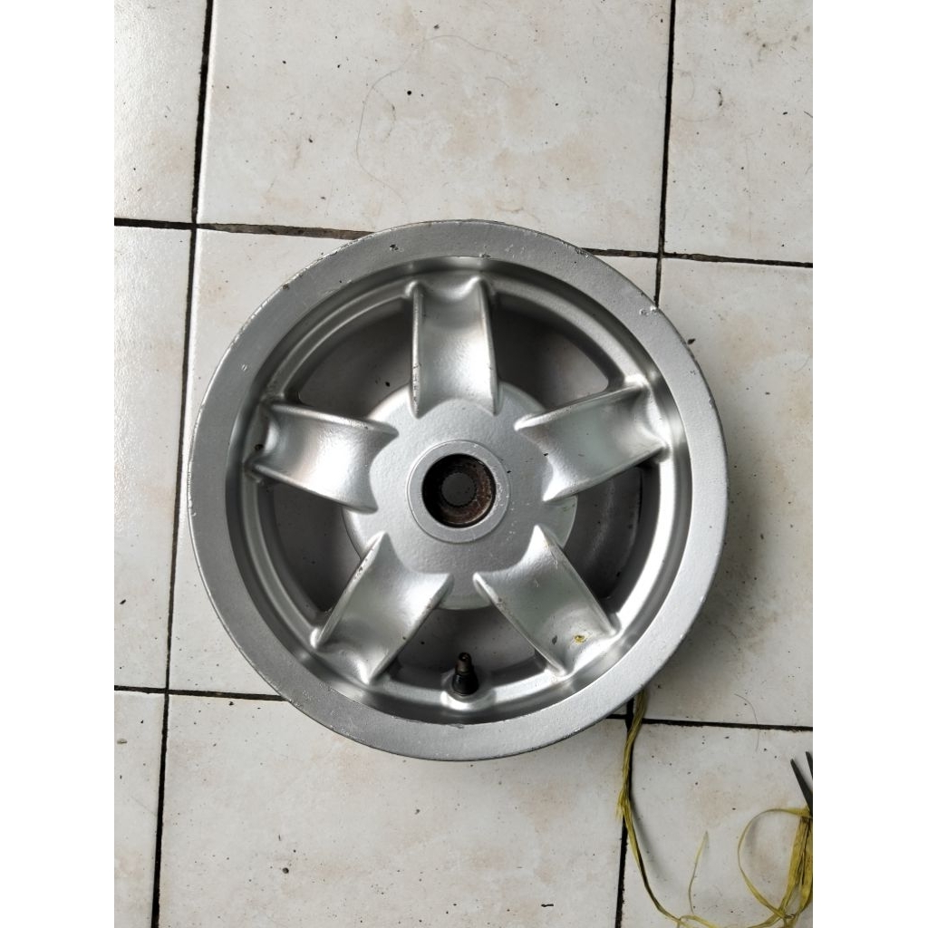Velg Belakang vespa LX, vespa s iget original copotan. ring 10