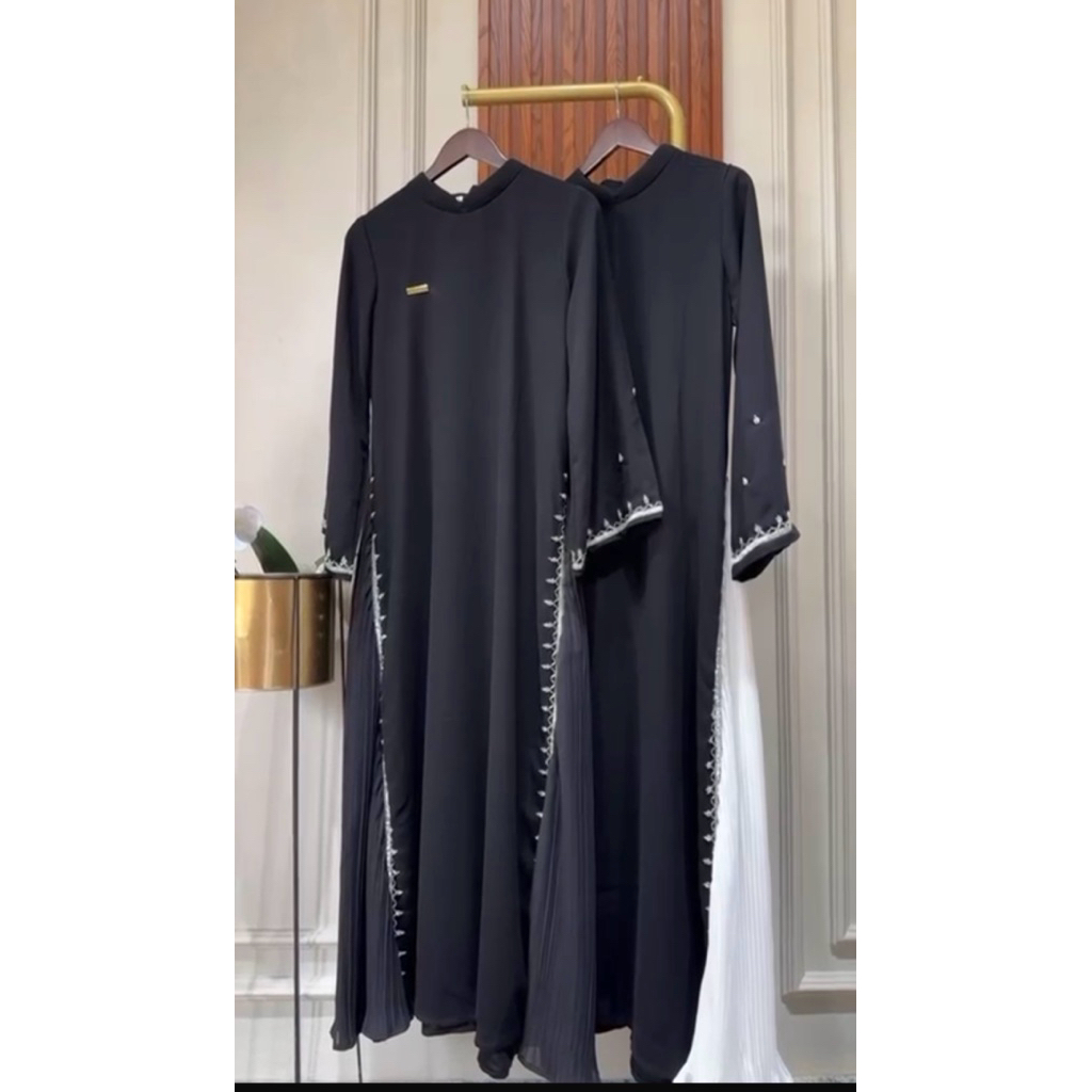 Premium Abaya Plisket by iyaluna