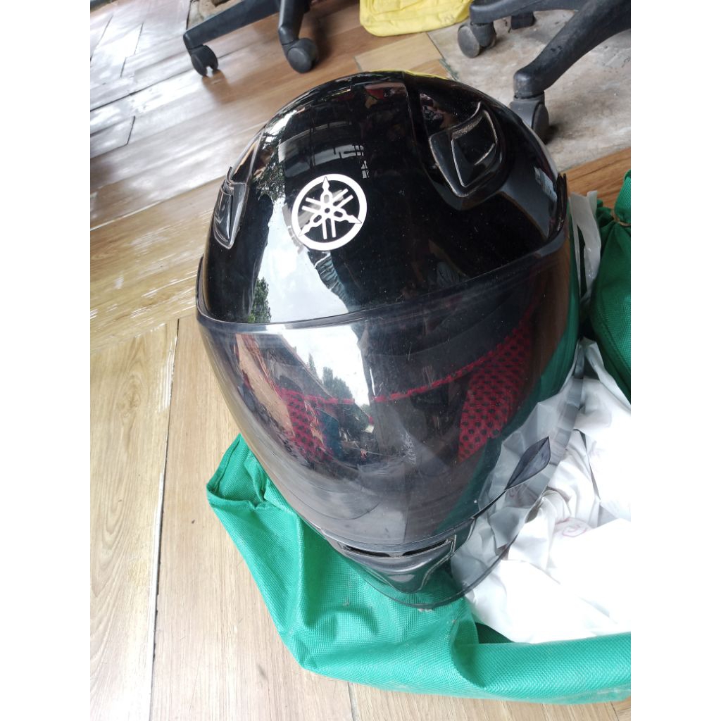 Helm Fullface Yamaha R15 Ori bawaan baca deskripsi