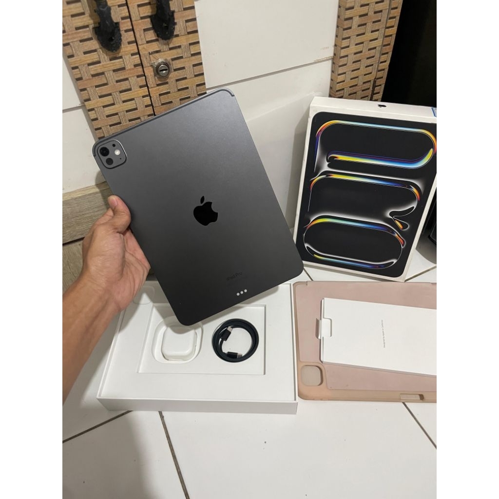 apple iPad Pro M4 11 inch 256GB Wifi Second Murah Original