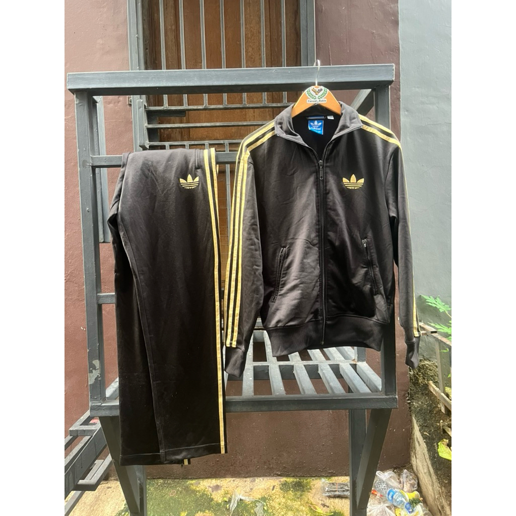 Tracksuit Training 1 set Gold