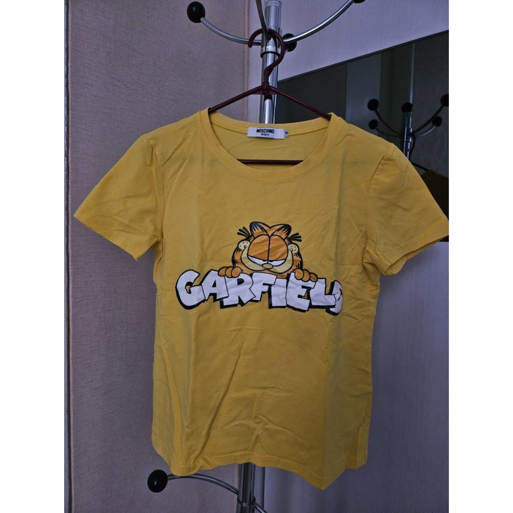 Kaos tshirt garfield kuning PRELOVED/BEKAS