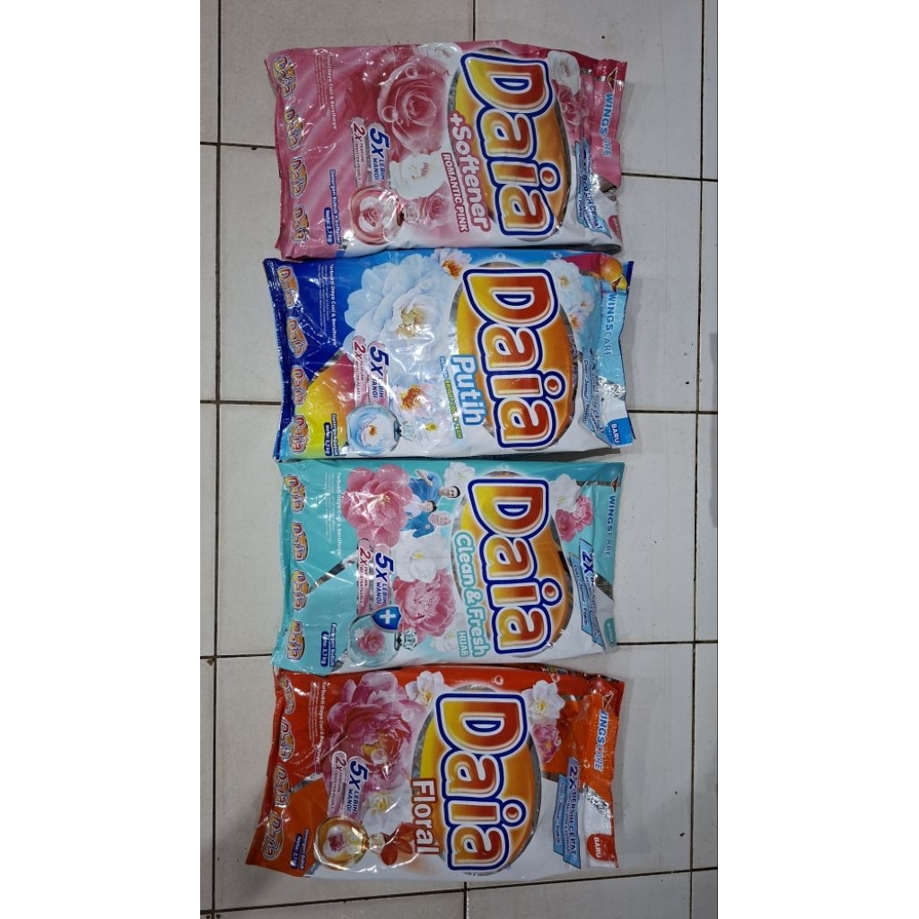 Daia detergen bubuk 2,7 kg