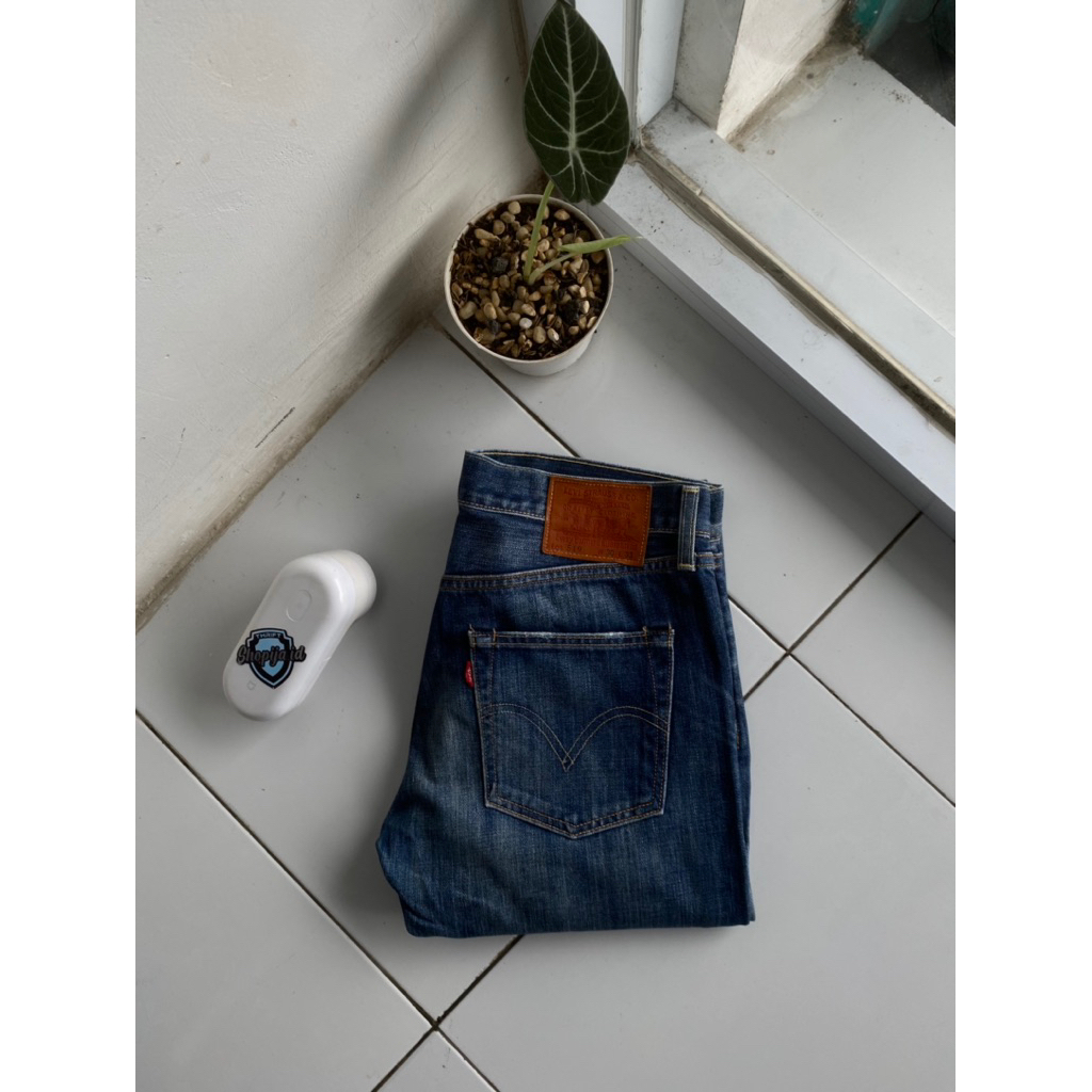Celana jeans L^evis 519