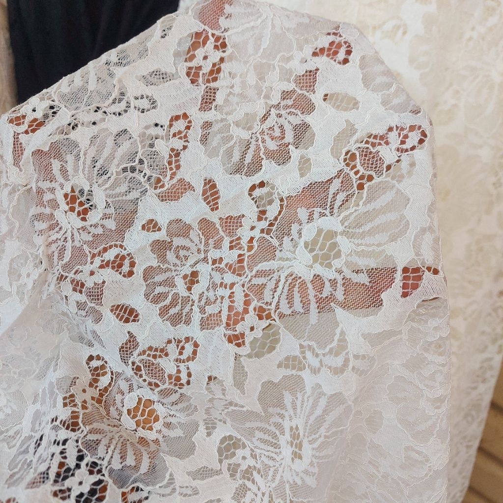 kain brokat premium  - kain brokat motif bunga  - kain brokat kebaya  - kain brokat meteran (BW) 0-1