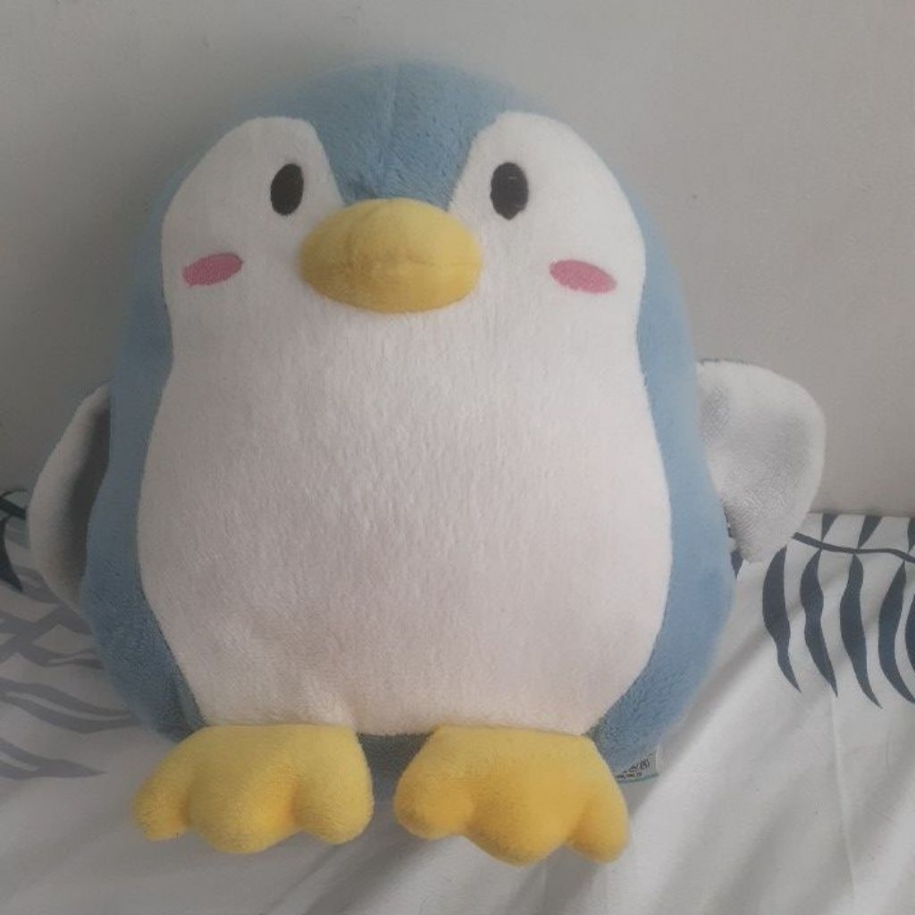 boneka pinguin preloved