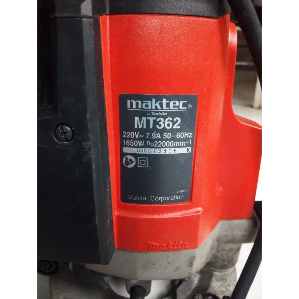 Mesin Router Profil Maktec MT 362