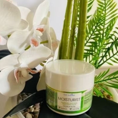 MOISTURIZER BE WHITE