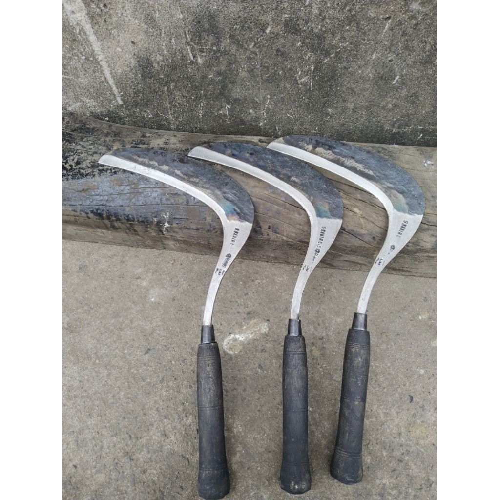 aret rumput super tajam