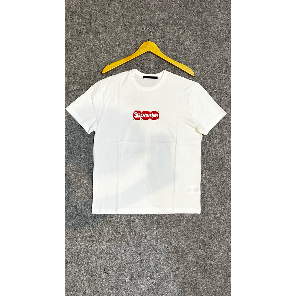 T-shirt Supreme x Lv
