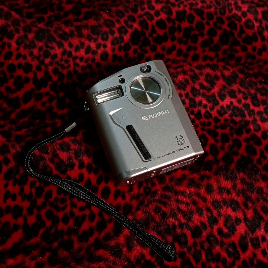 Kamera Digital Fujifilm MX 1700 Zoom