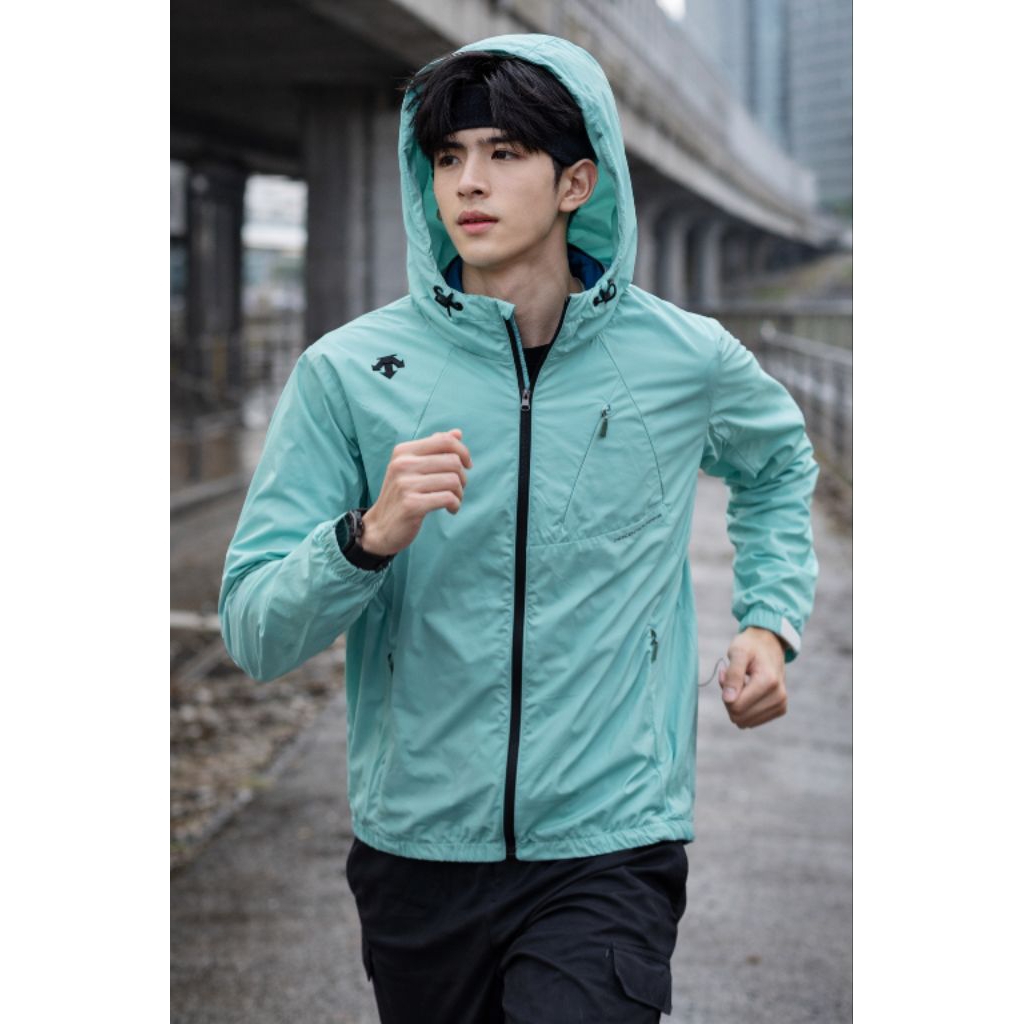 descente running jacket