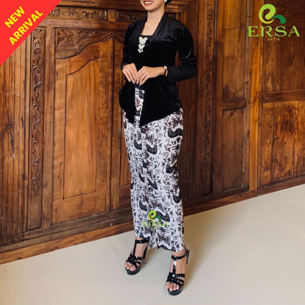 Rok Batik Wanita Jarik Wiru Solo 3.3 Ramadhan Sale | Rok Batik Jumbo M-XXL Motif Wahyu Tumurun Putih