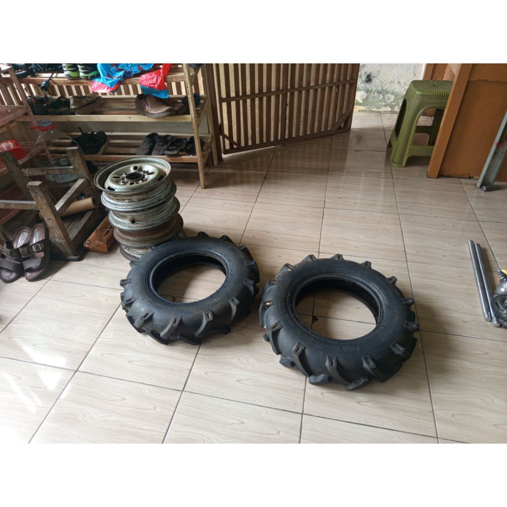 paket velg + Ban traktor R 12
