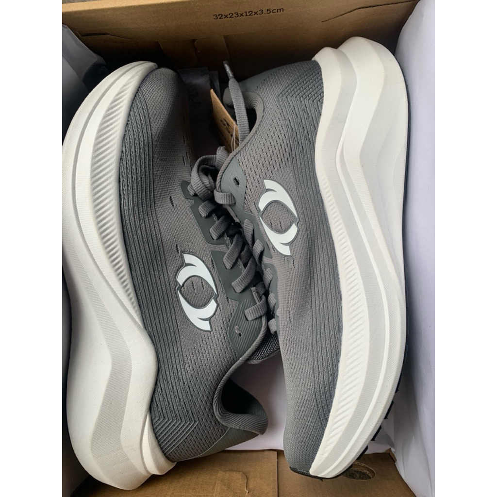 Sale Astec running original