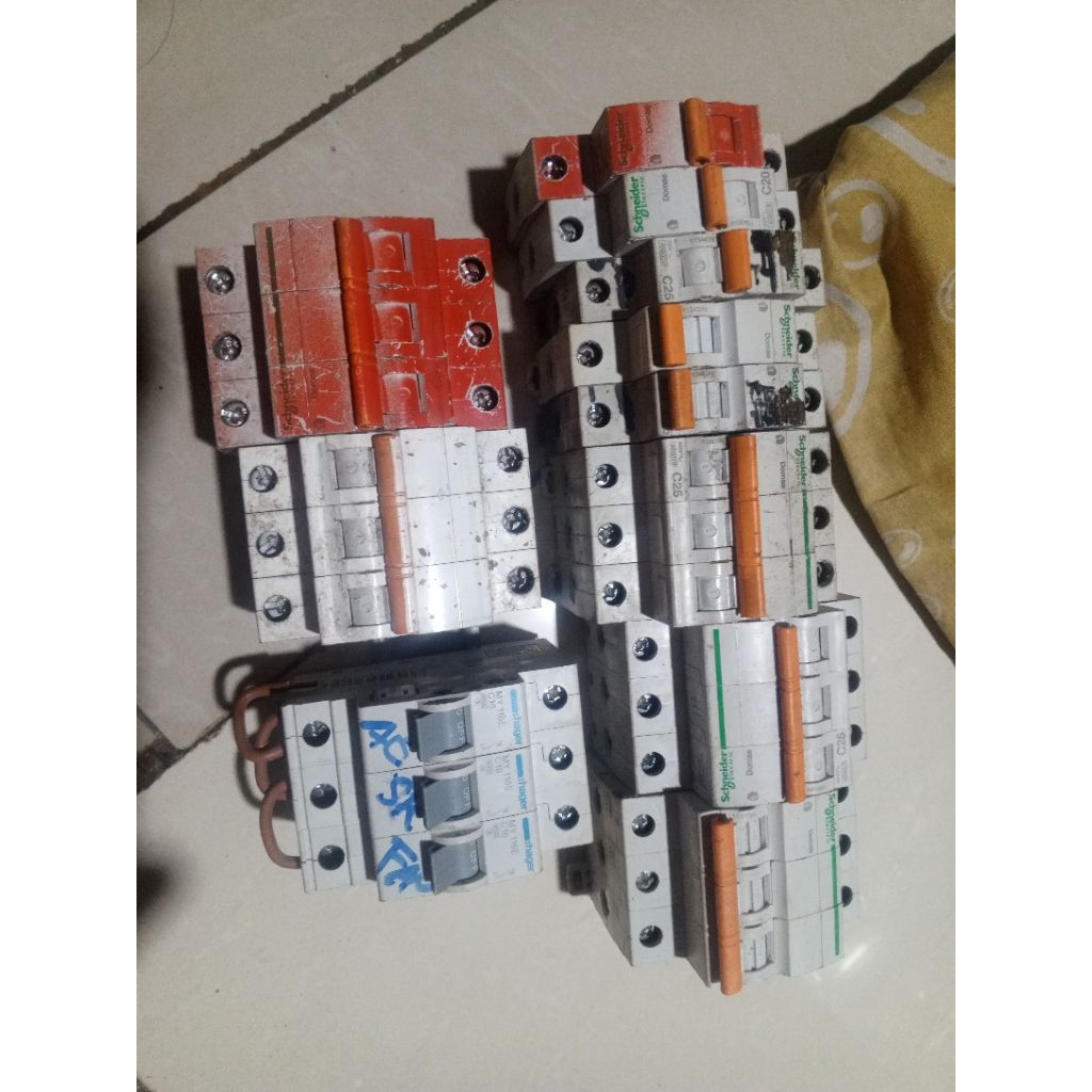 mcb25amper