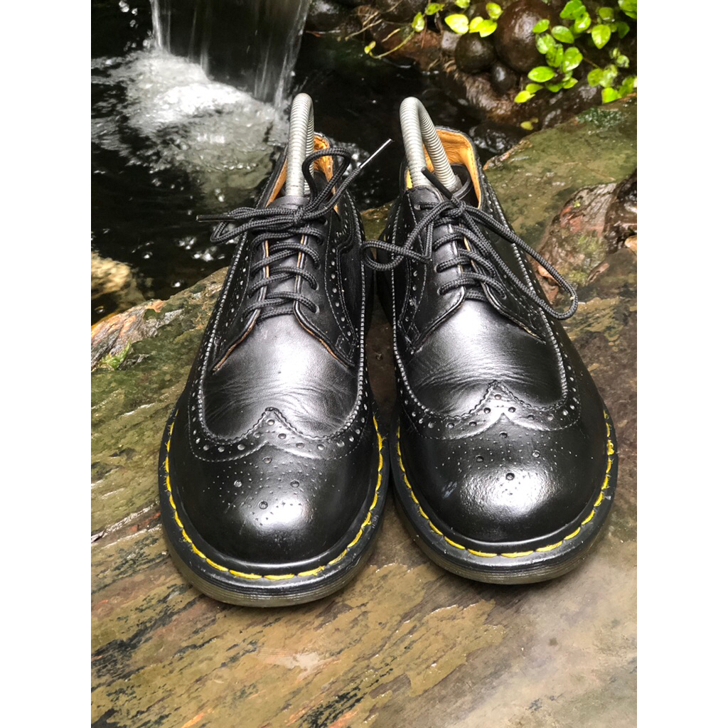 Dr. Martens 3989 Wingtip Brogue