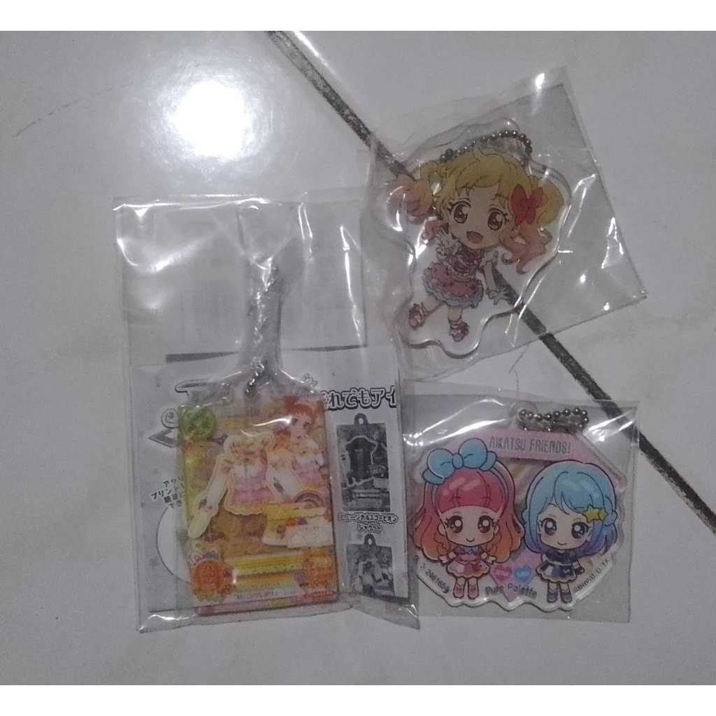 Aikatsu Official Merch Keychain - Termurah