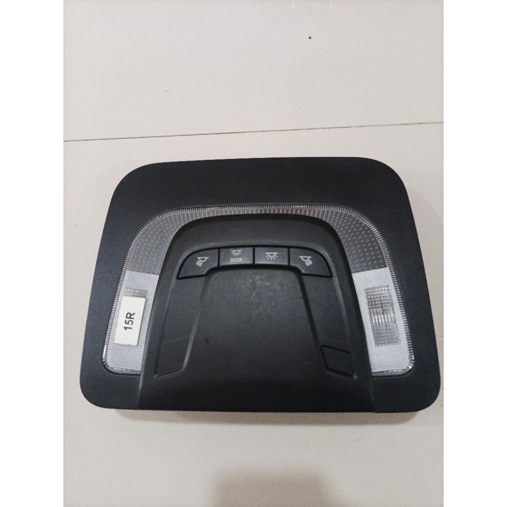 LAMPU PLAFON PLAPON TOYOTA INNOVA ZENIX TYPE V ORIGINAL