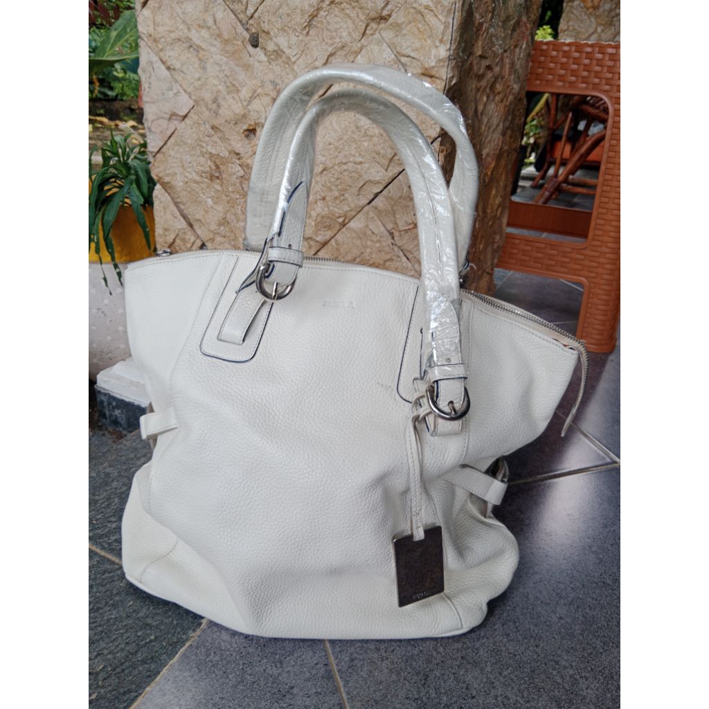 tas preloved furla