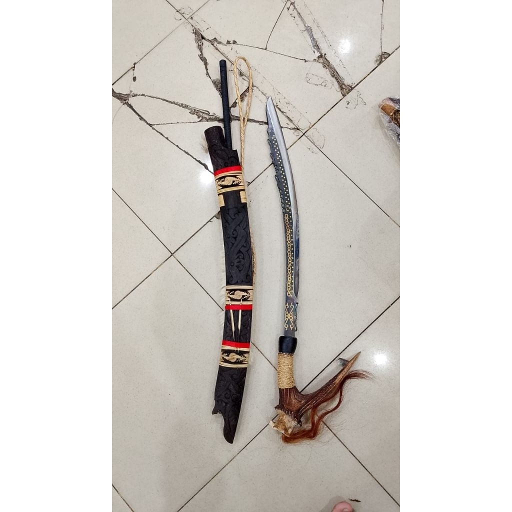 AKSESORIS PAJANGAN KHAS DAYAK - PAJANGAN OLEH2 KHAS DAYAK KALIMANTAN