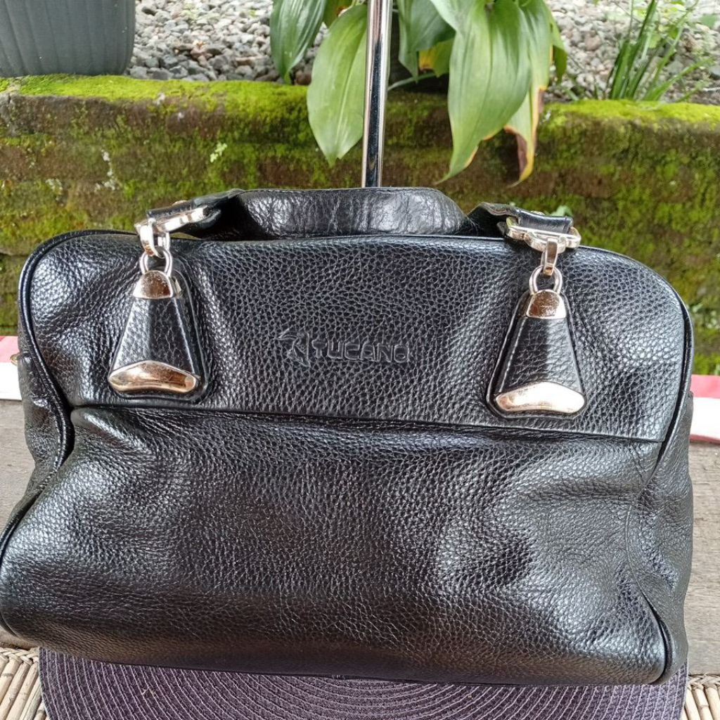 tas tenteng, slempang jg bisa, Tucano