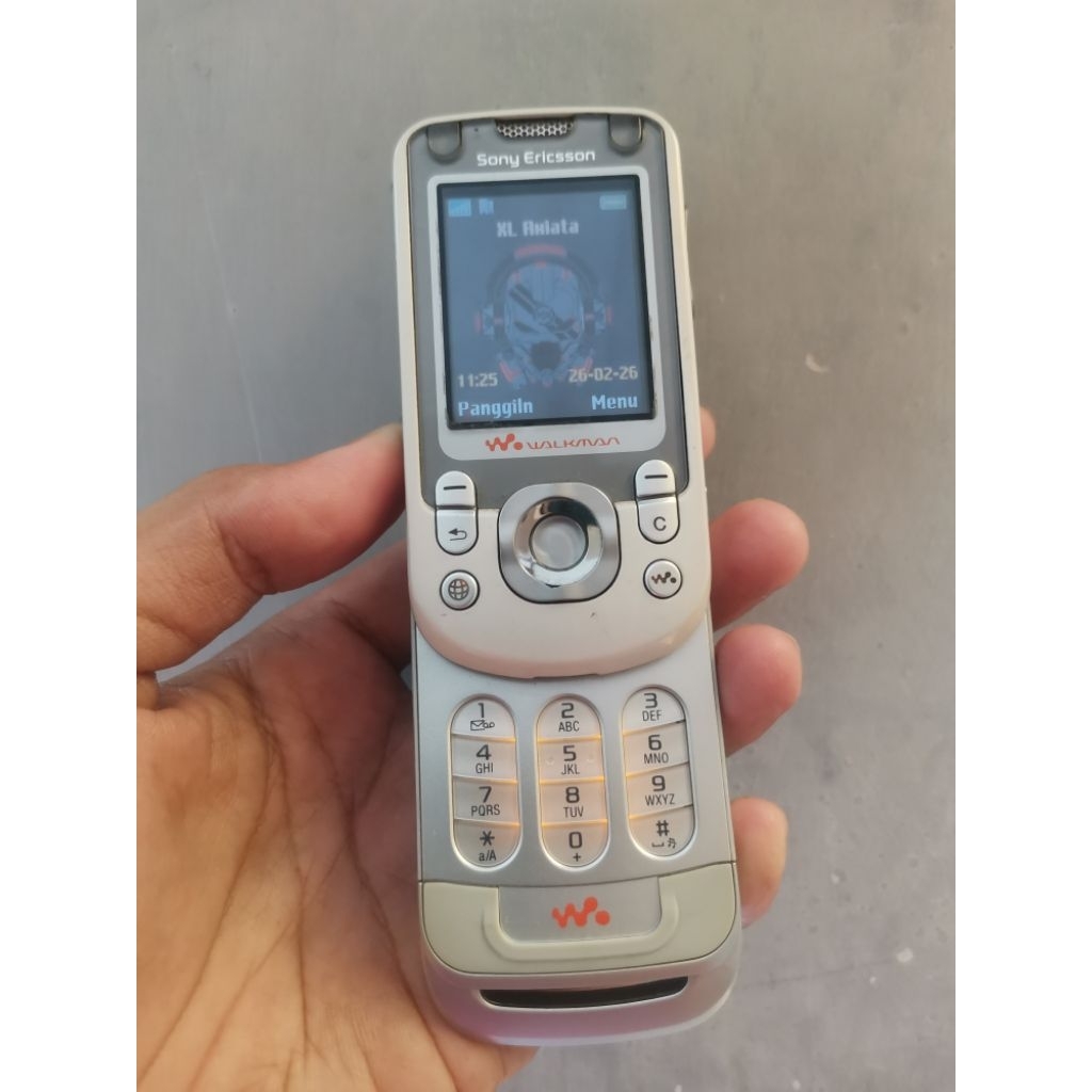Sony Ericsson W550i Segel Unik