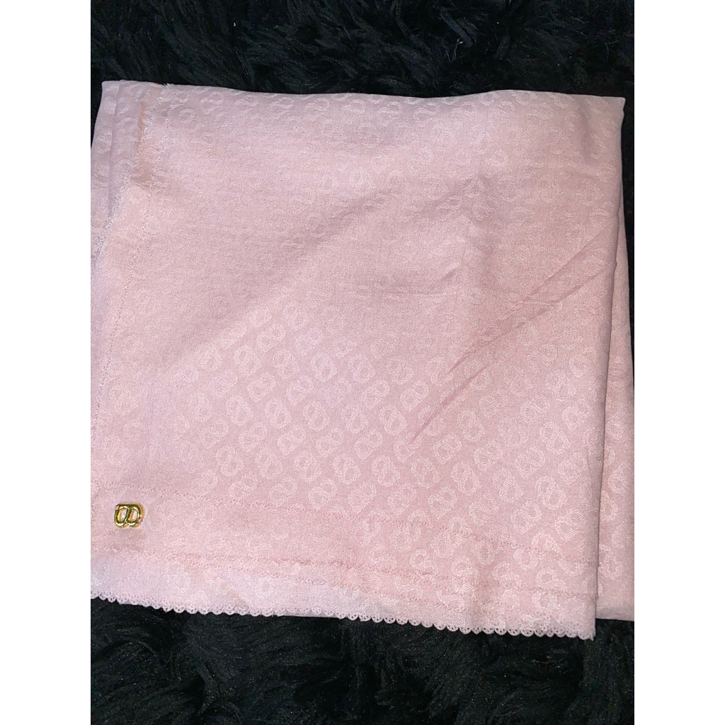 Preloved scarf voal square tapis pink buttonscarves