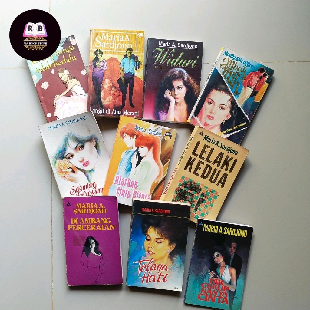 Varian Buku Novel Karya Maria Sardjono; Musim Bunga Telah Berlalu, Langit di Atas Merapi, WIDURI, MB