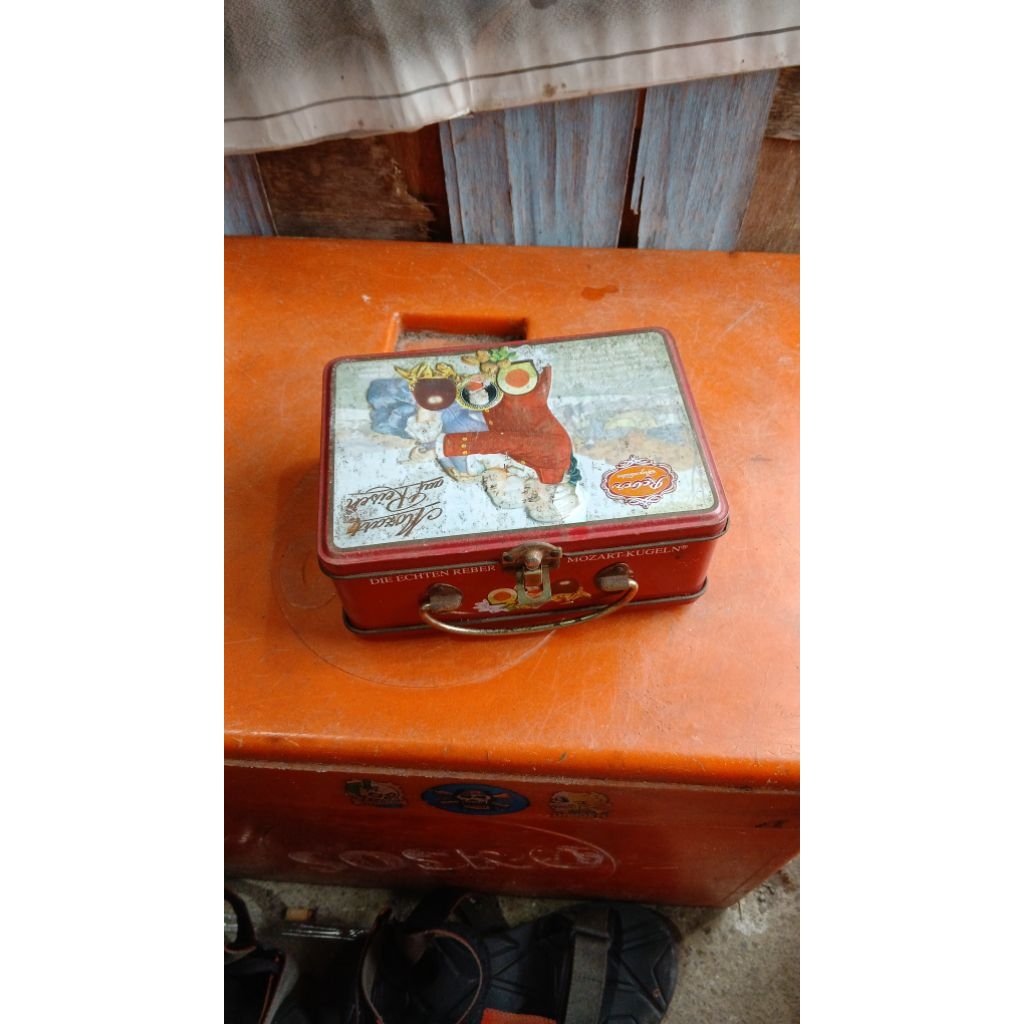 Kotak hiasan seng iklan 155rb jadul antik vintage lawas kuno display